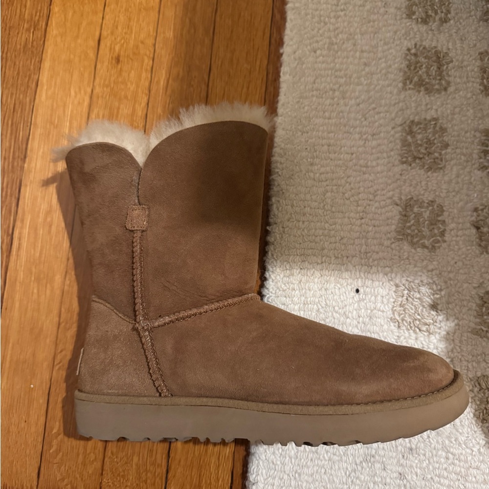UGG Tan Shearling Winter Boots